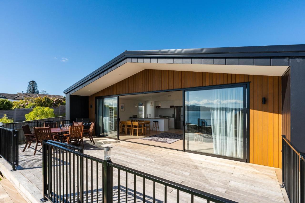Lakeview Terrace - Taupo Holiday Home Luaran gambar